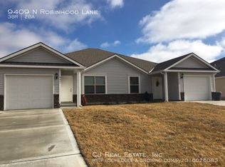 9409 N Robinhood Ave, Kansas City, MO 64154