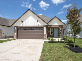 876 Kickapoo Ln, College Station, TX 77845