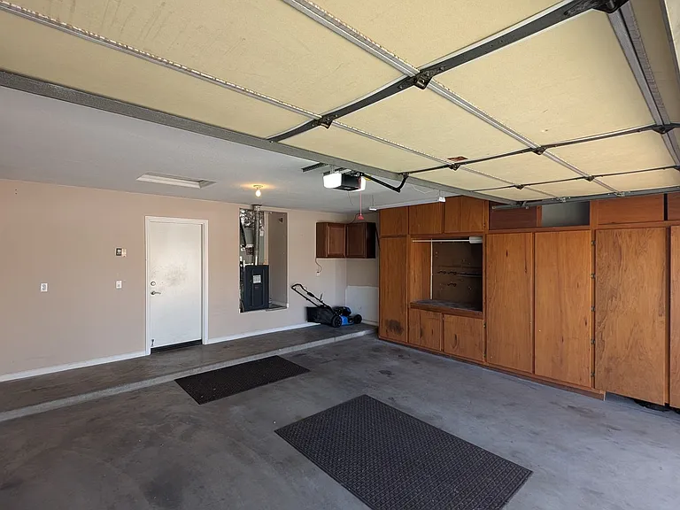 929 N Quail Ln — Photo 29