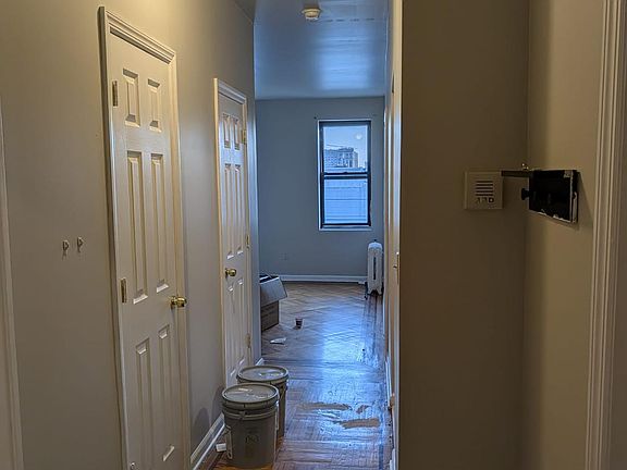 3rd image of 100 Prospect St