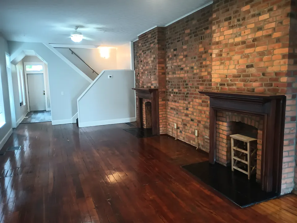 820 Kerr St