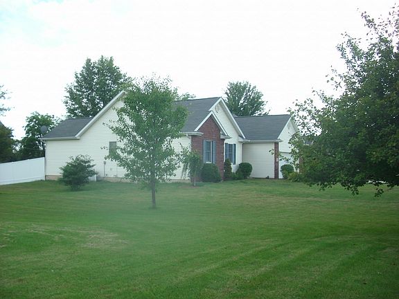 2nd image of 2990 E Center Dr