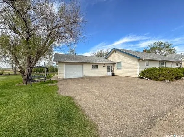 113 1st STREET, Swift Current Rm No. 137, SK S9H 4V1