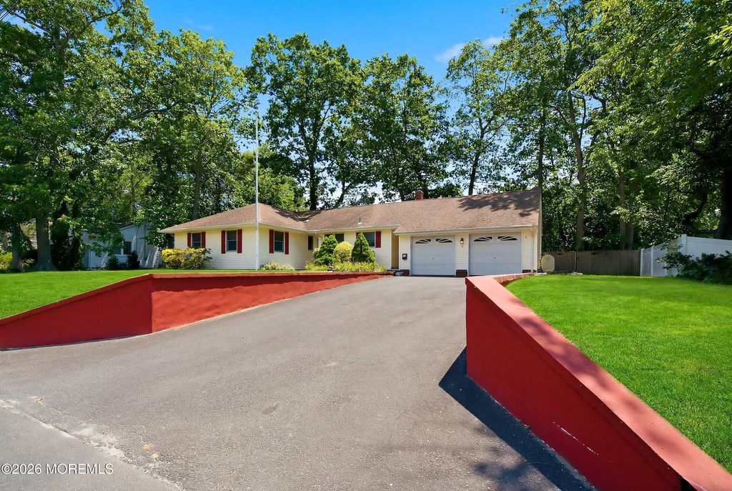 9 Wayside Drive, Brick, NJ - View 3
