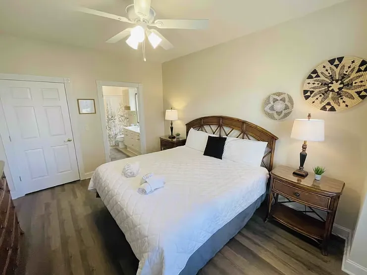 4895 Luster Leaf Cir #105 — Photo 23