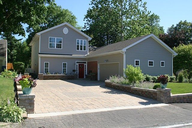 1st image of 311 Goold Park Dr