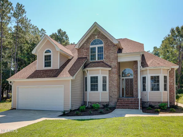 8215 Mainsail Lane, Wilmington, NC 28412