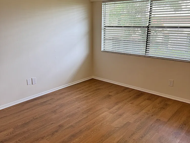 9209 Seminole Blvd #82 — Photo 10