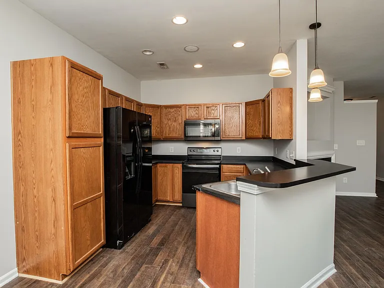 4018 Far West Dr — Photo 8