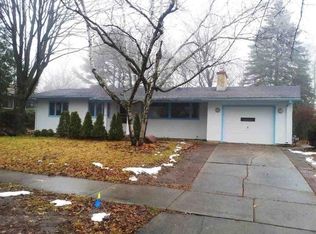 5126 S Hill Dr, Madison, WI 53705