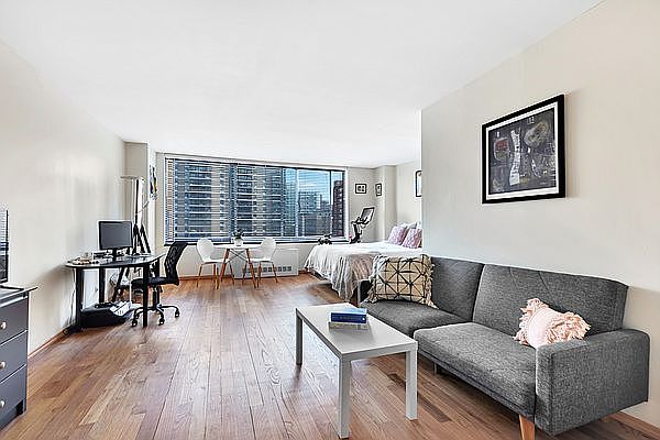 1st image of 215 W 95th St APT 11N