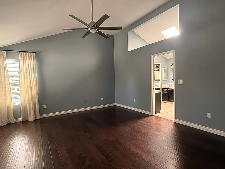 9409 High Oak Dr — Photo 11
