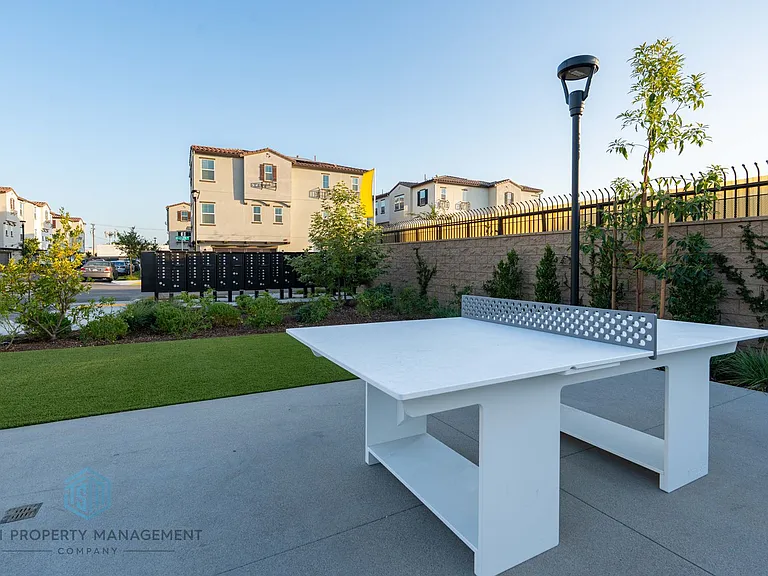 2539 Dorris St — Photo 21
