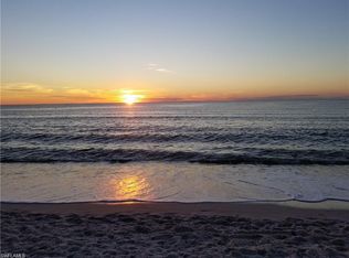 10475 Gulf Shore Dr APT 114, Naples, FL 34108