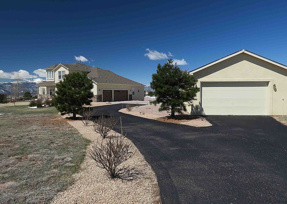 2nd image of 9608 Kilninver Ct