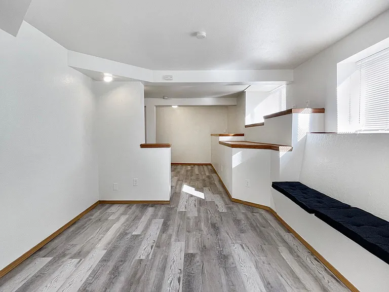 Spacious open 1 bedroom floor plan.