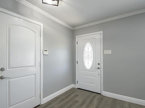 4th image of 17 Moss Dr