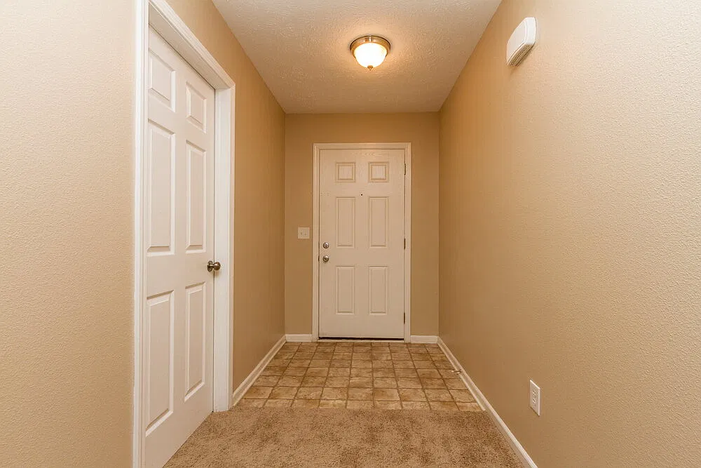 3 bed, 2.0 bath, 1539 sqft, $1,795 — Photo 2
