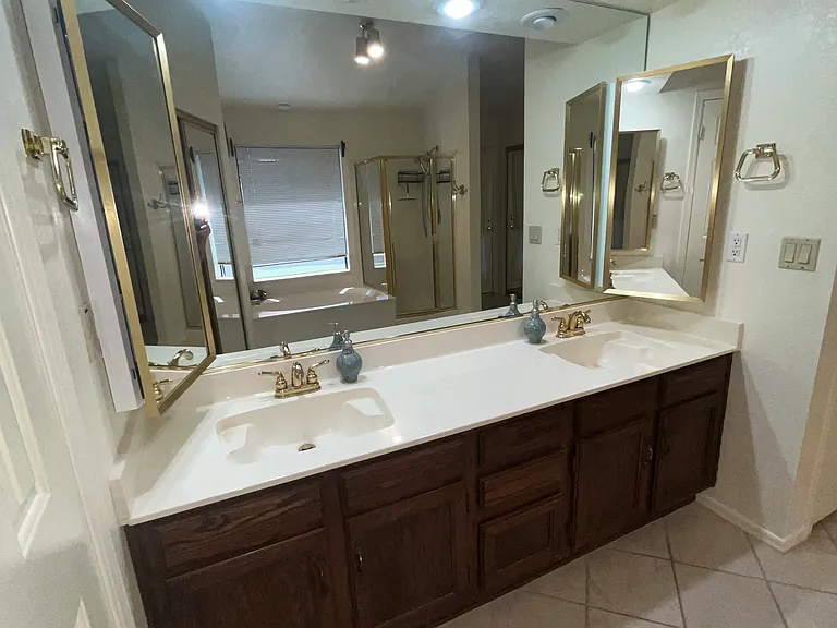 15242 S 37th Pl — Photo 15
