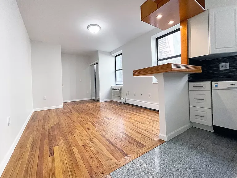69 W 107th St #1C — Photo 5