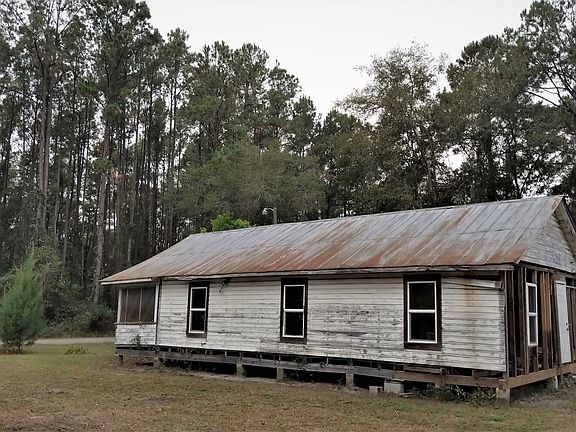 4th image of 155 NE Largo Pl