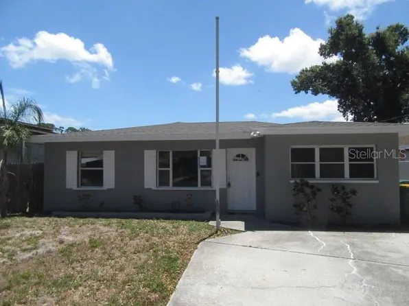 381 69th St N, Clearwater, FL 33764