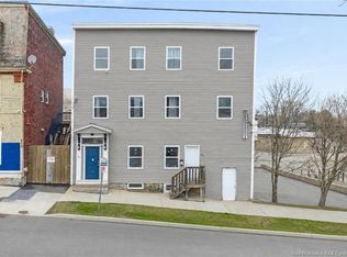 33 Peters St #31, Saint John, NB E2L2Z8