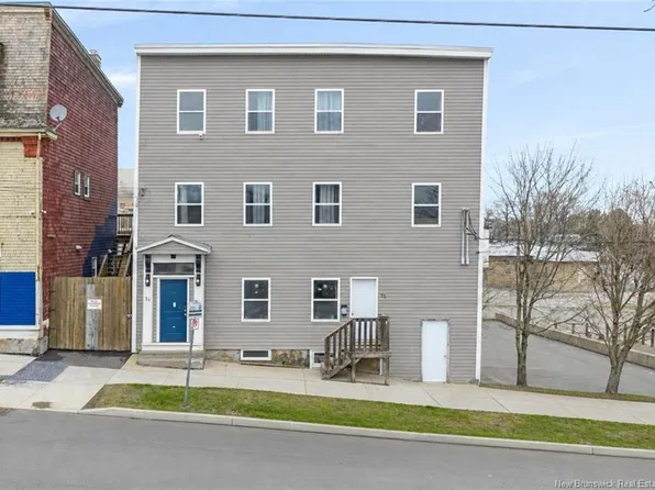 33 Peters St #31, Saint John, NB E2L 2Z8