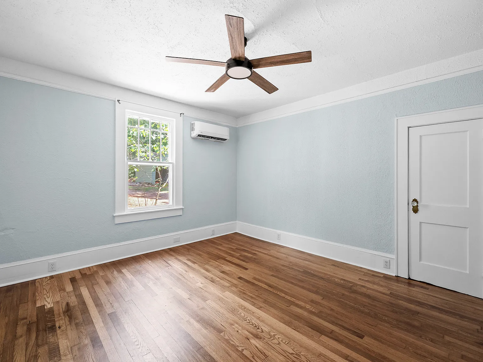 1 bed, 650 sqft, $1,400 — Photo 2