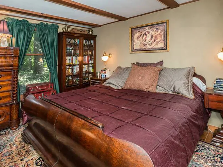 Juniper Ln — Photo 15