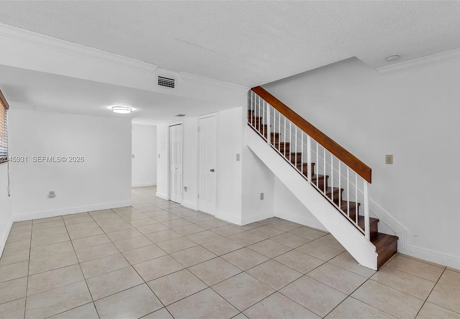 Mira Villas Condo — Photo 3