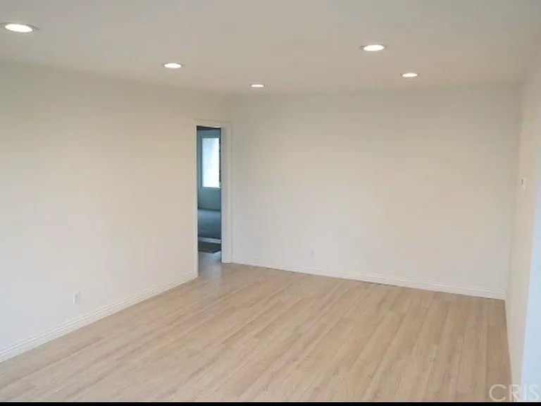 5530 Ackerfield Ave #106 — Photo 6
