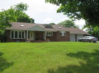 25 Galaska Dr, West Springfield, MA 01089