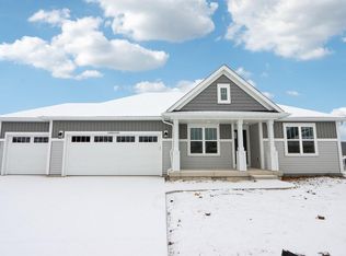 W189N15705 Paloroma Ct, Jackson, WI 53037