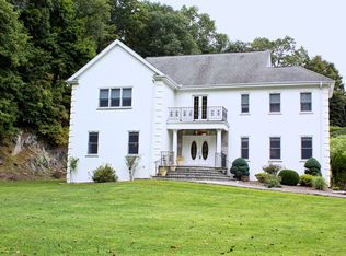 71 Pines Bridge Rd, Mount Kisco, NY 10549