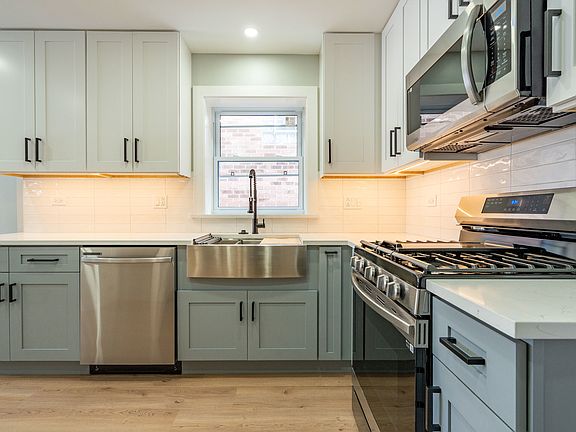 3rd image of 4057 N Ozanam Ave