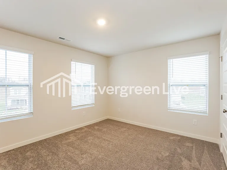 850 Bur Oak Ct — Photo 12