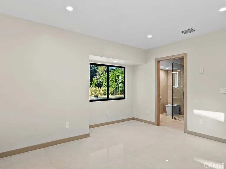 14242 Hortense — Photo 22