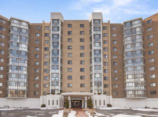 15115 Interlachen Dr #3716, Silver Spring, MD 20906