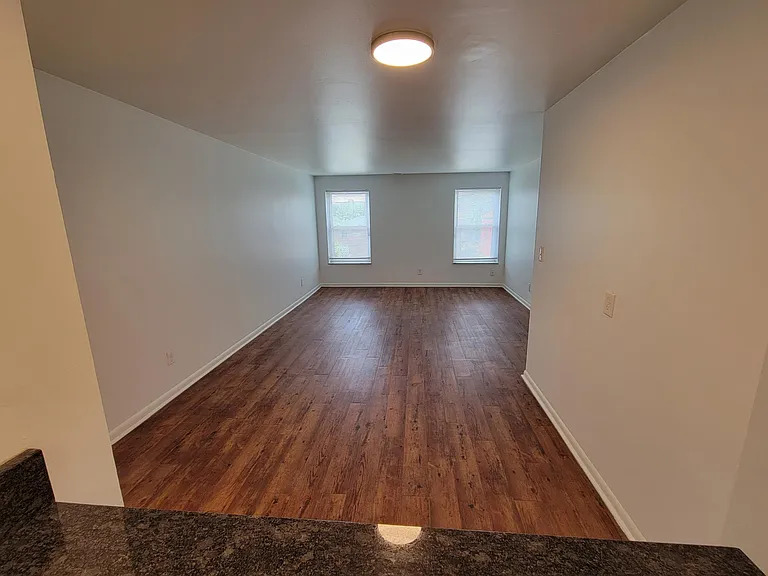 1660 N 4th St #3B — Photo 11