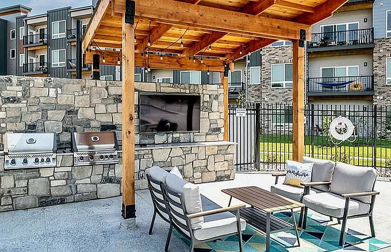 Axis Apartments