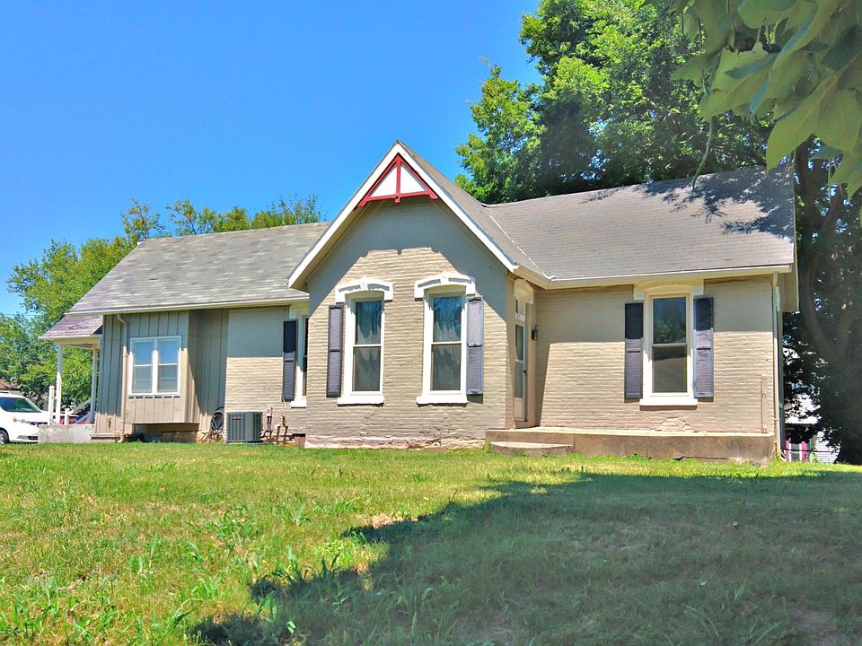 935 S 4th