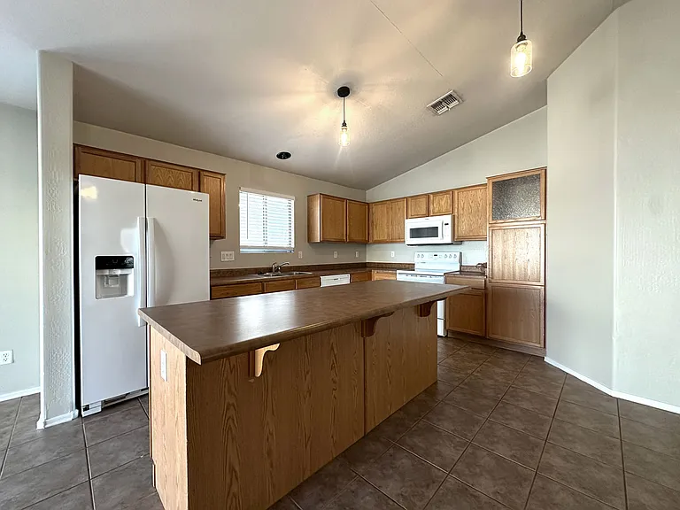 11820 W Banff Ln — Photo 6