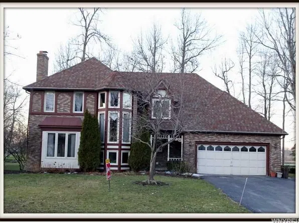 22 Coriander Ct, East Amherst, NY 14051