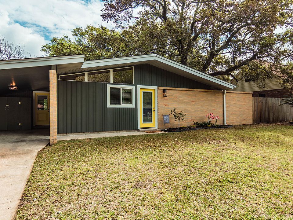 1st image of 708 Twin Oaks Dr