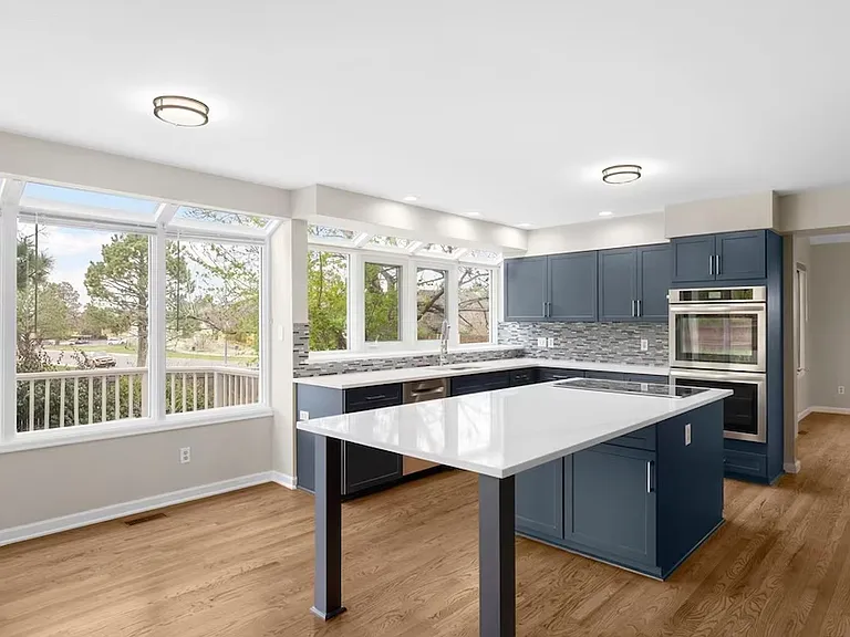 3205 S Tulare Ct — Photo 4