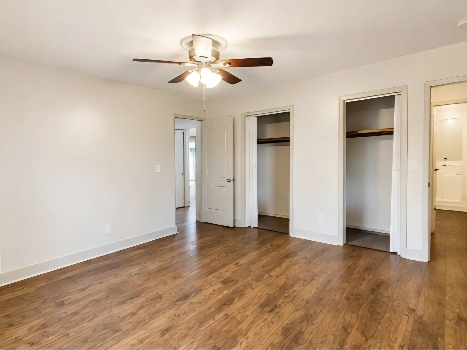 3 bed, 1560 sqft, $2,100 — Photo 4