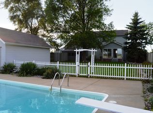 13561 S Horrell Rd, Fenton, MI 48430