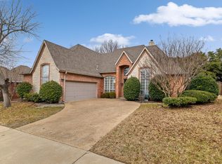 2817 Newburyport Ave, Garland, TX 75044