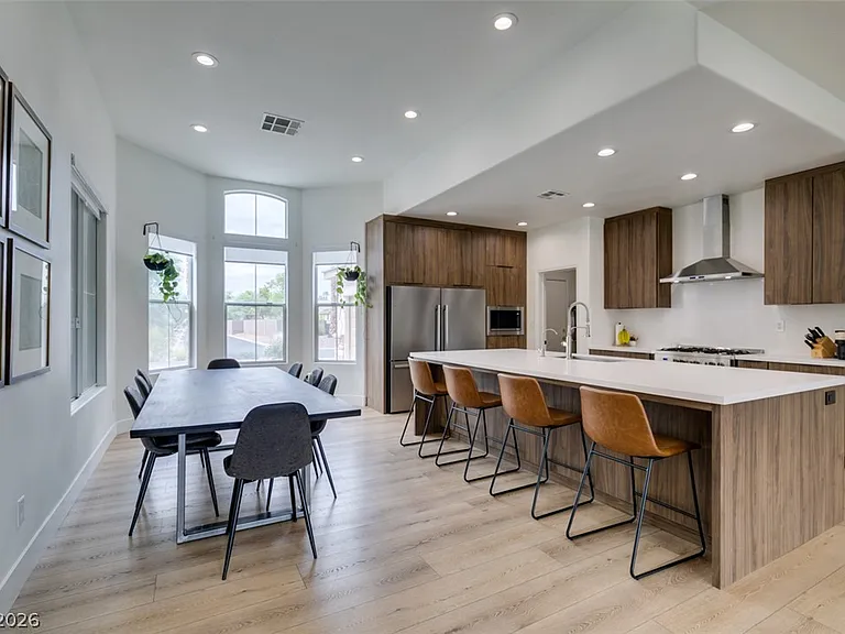 7210 Shallowford Ave — Photo 17